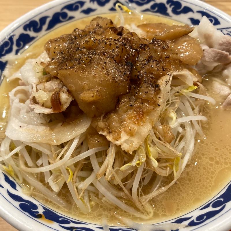 鬼盛りらーめん(らーめん亀王 JR新大阪駅店)