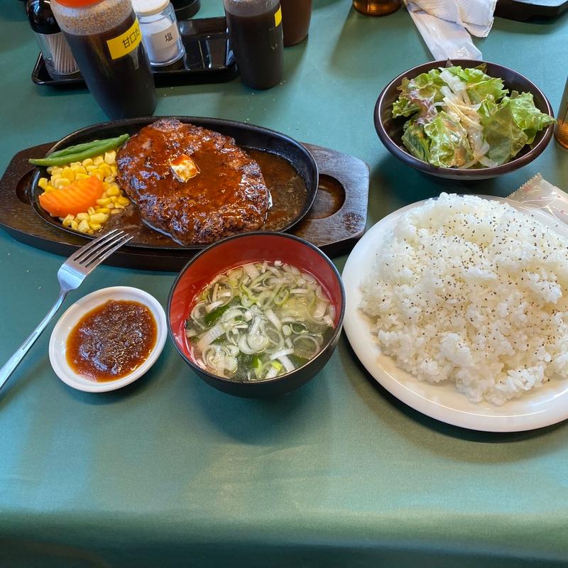 ジャンボハンバーグセット、ミニサラダ(ミスターデンジャー 浅草観音店 )