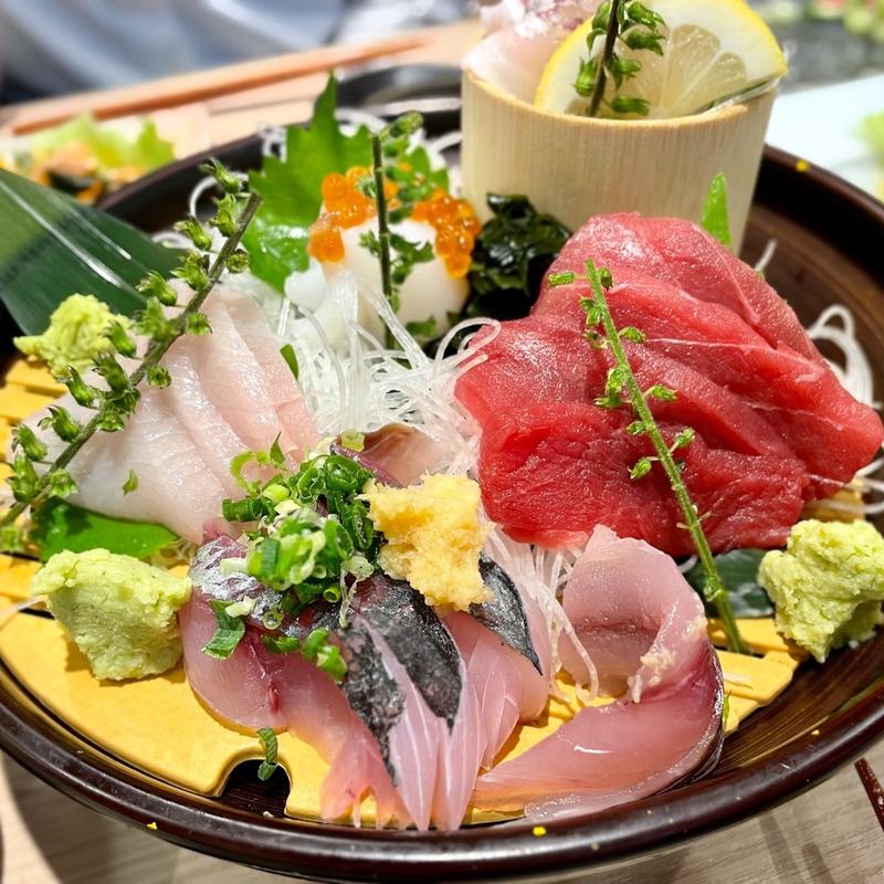 刺身盛り合わせ(板前寿司 赤坂店)