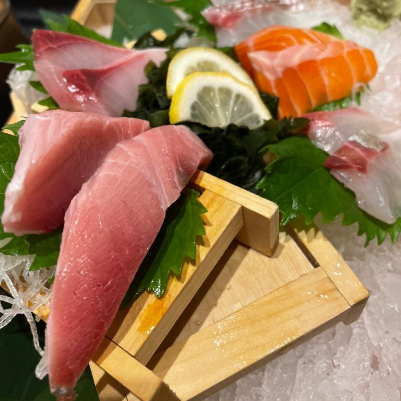 刺身盛合わせ(伊勢志摩 さかなや道場 伊勢市駅前店)