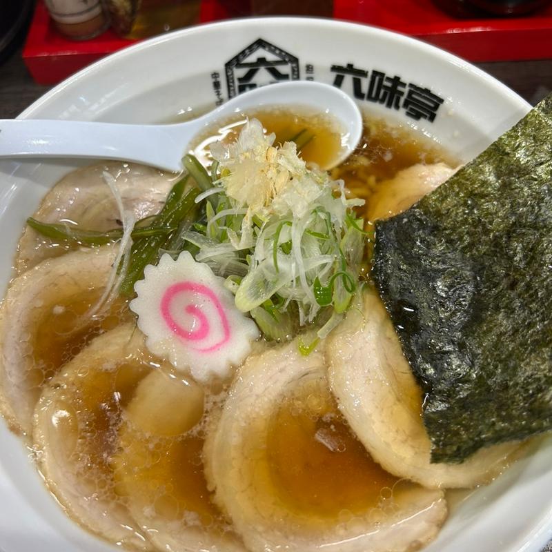 肉盛り中華そば(博多あご出汁中華そば 六味亭)