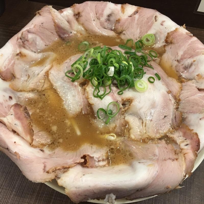 チャーシューらーめん(らーめん2国 お初天神店)