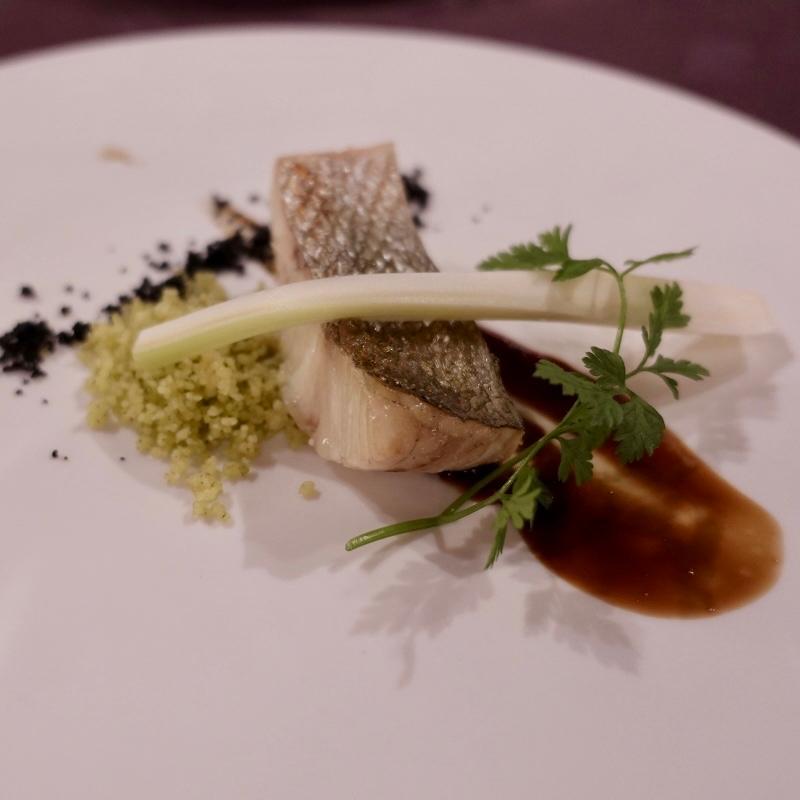 スズキのロースト(1000Mのおもてなし 八ヶ岳ホテル風か)