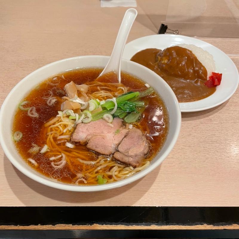 ラーメンと半カレー(栄屋ミルクホール)