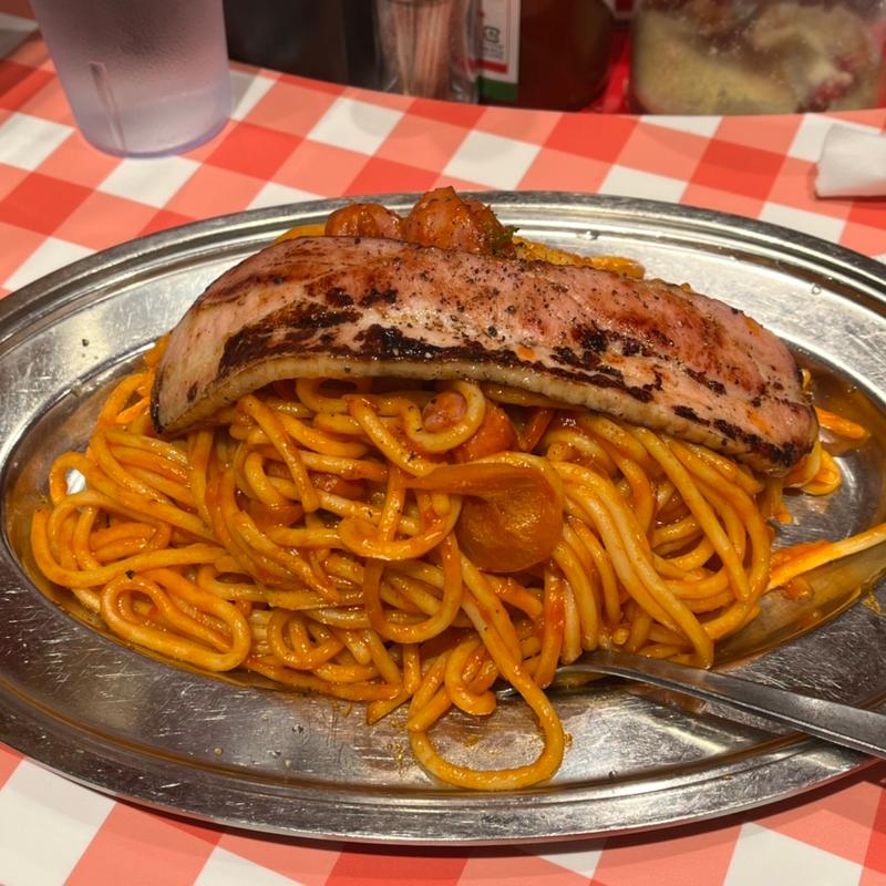 ナポベーコン（大）(スパゲッティーのパンチョ 新宿南口店)