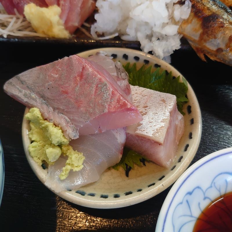 ちょこっと刺身(魚と肴 とおるの台所)