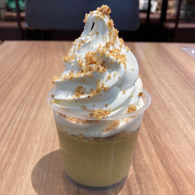 ピスタチオプリンソフトクリーム(SEIJOISHII STYLE トリエ京王調布店)