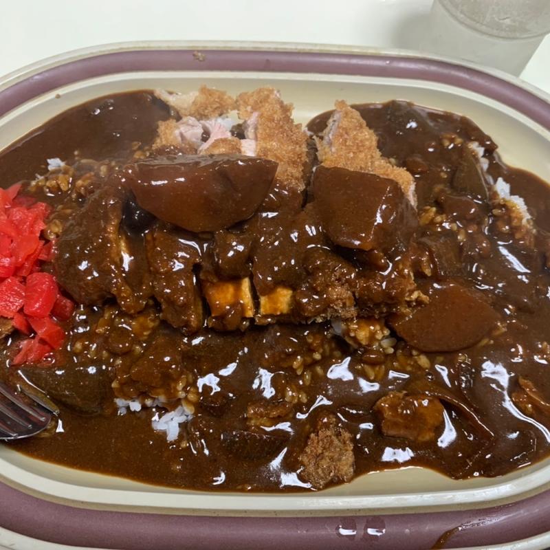 辛口カツカレーライス（大盛）(ラーメン&カレー タブチ)