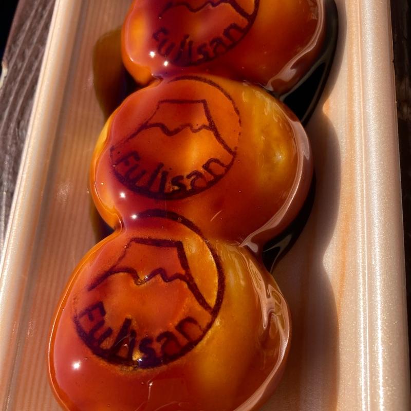 たぬき団子（みたらし）(たぬき茶屋)