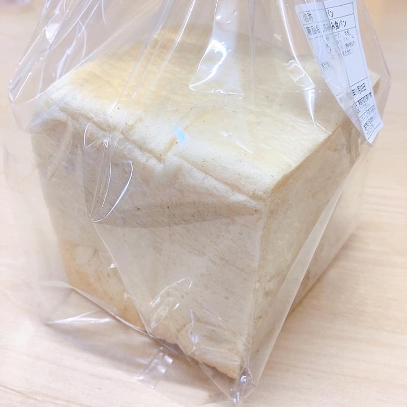 白みみ食パン(ブーランジェリーラネージュ)