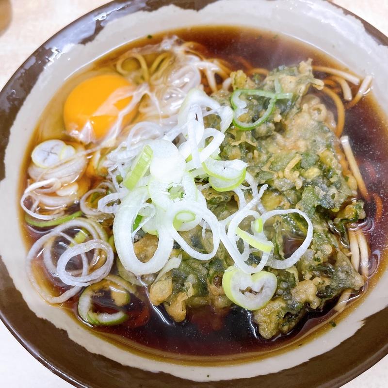 春菊天そば、生卵(岩本町スタンドそば 秋葉原店)