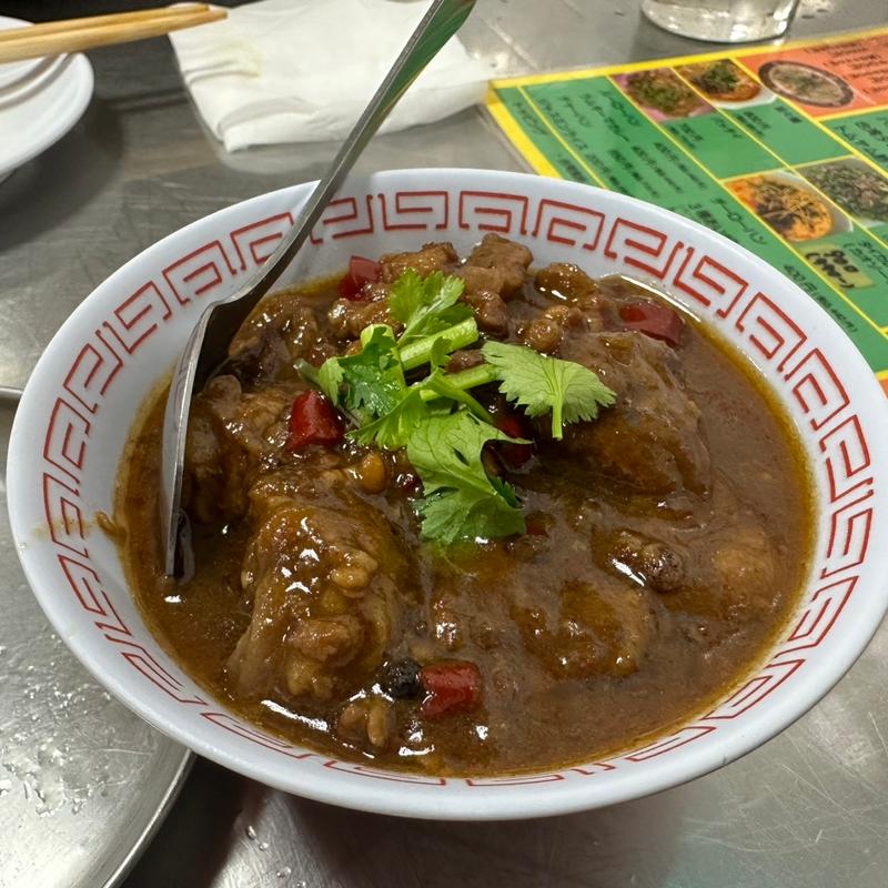 ラムの麻辣煮込み(台風飯店)