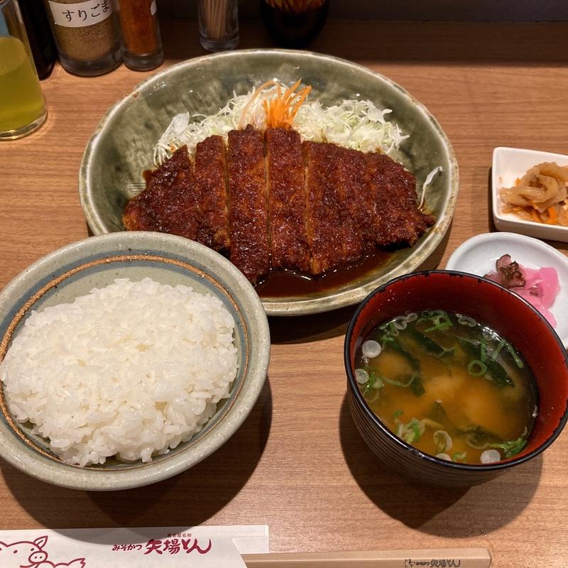 (矢場とん 東京駅グランルーフ店)