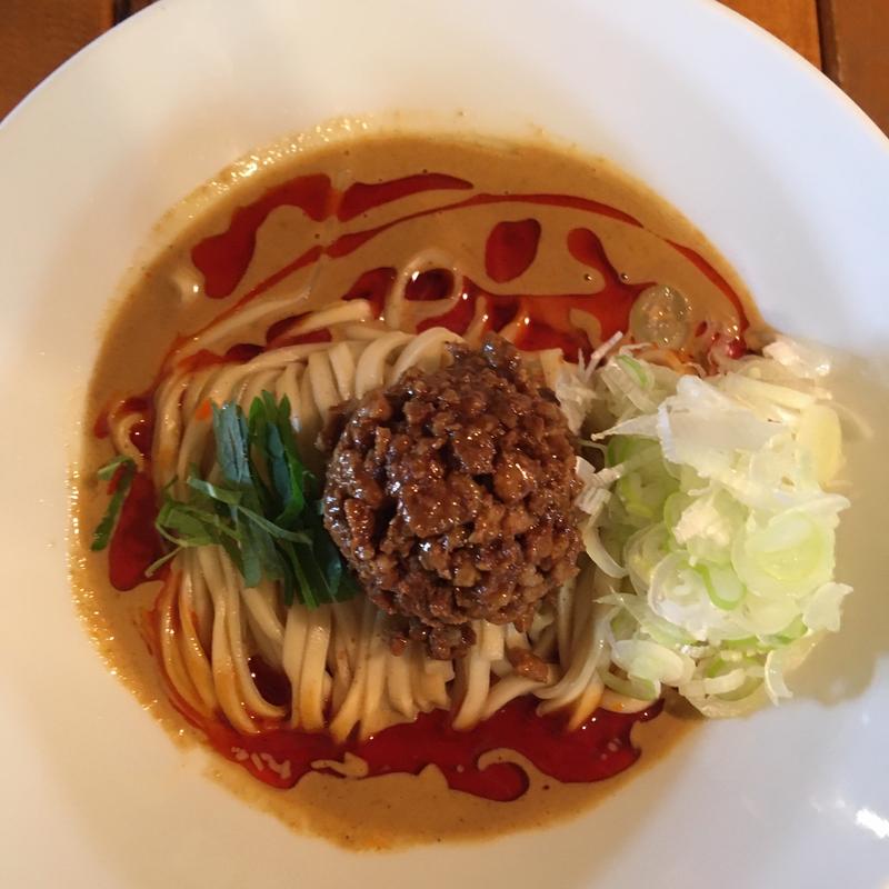 汁なし担々麺 SHIRO(浴びるほど食べたい担々麺 shiro to kuro)