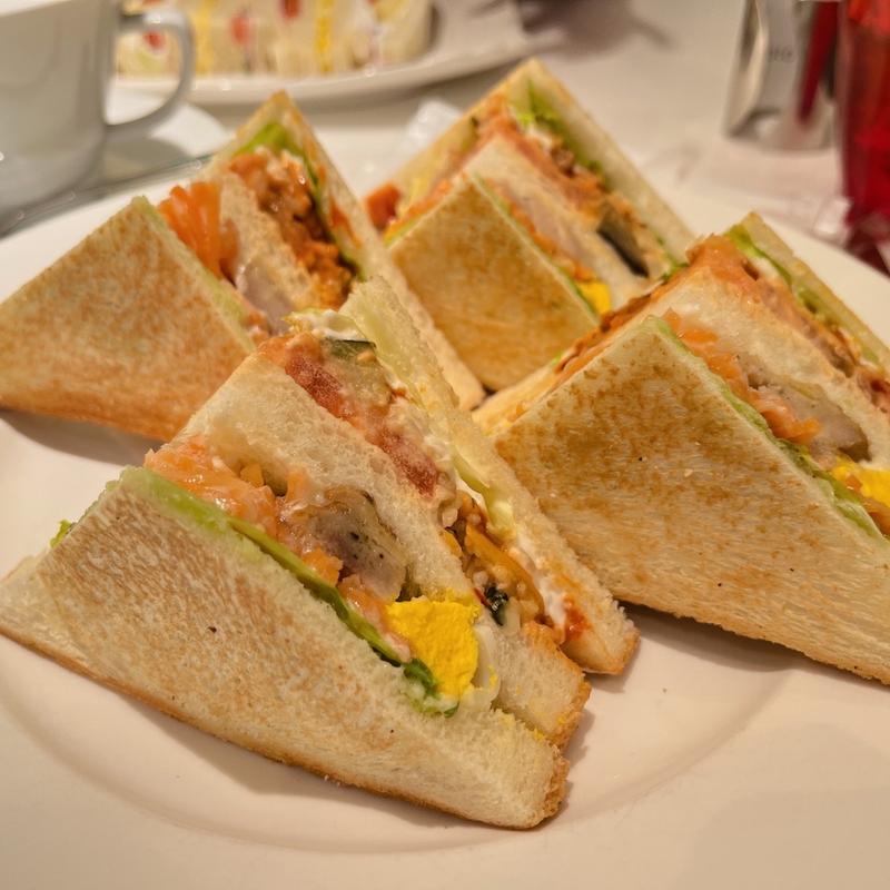 (渋谷 西村フルーツパーラー 町田店)