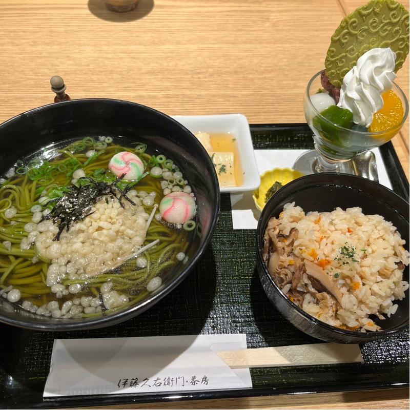 抹茶そば  かやくご飯パフェ付き(伊藤久右衞門 宇治駅前店)