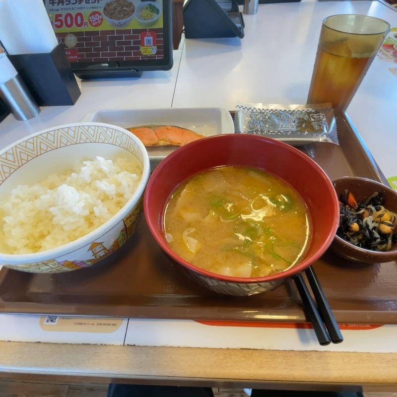 鮭朝食(すき家 228号北斗七重浜店)