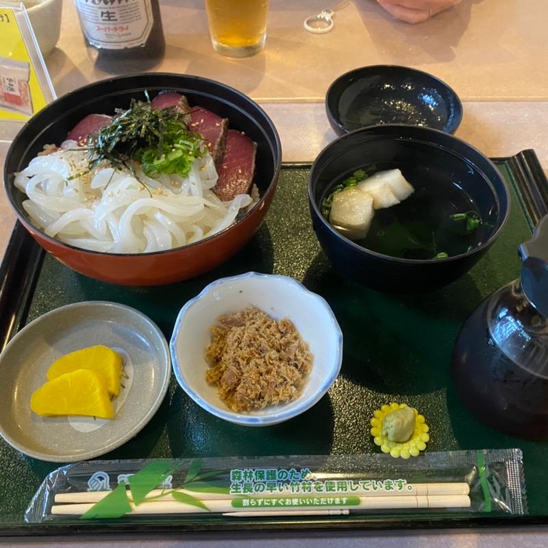 (足摺黒潮市場 （土佐清水さかなセンター）)