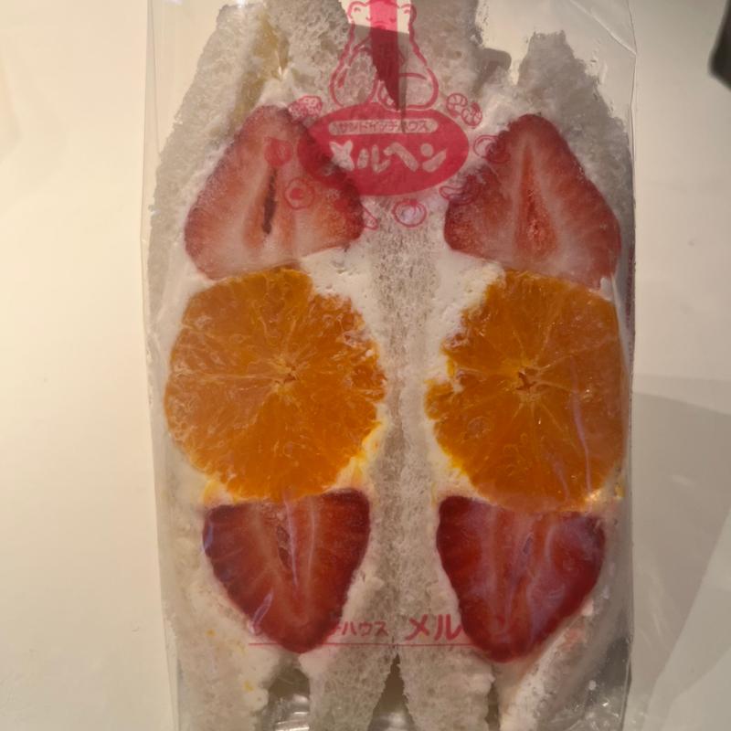 温州みかん苺生クリーム(サンドイッチハウスメルヘン エキュート品川店)