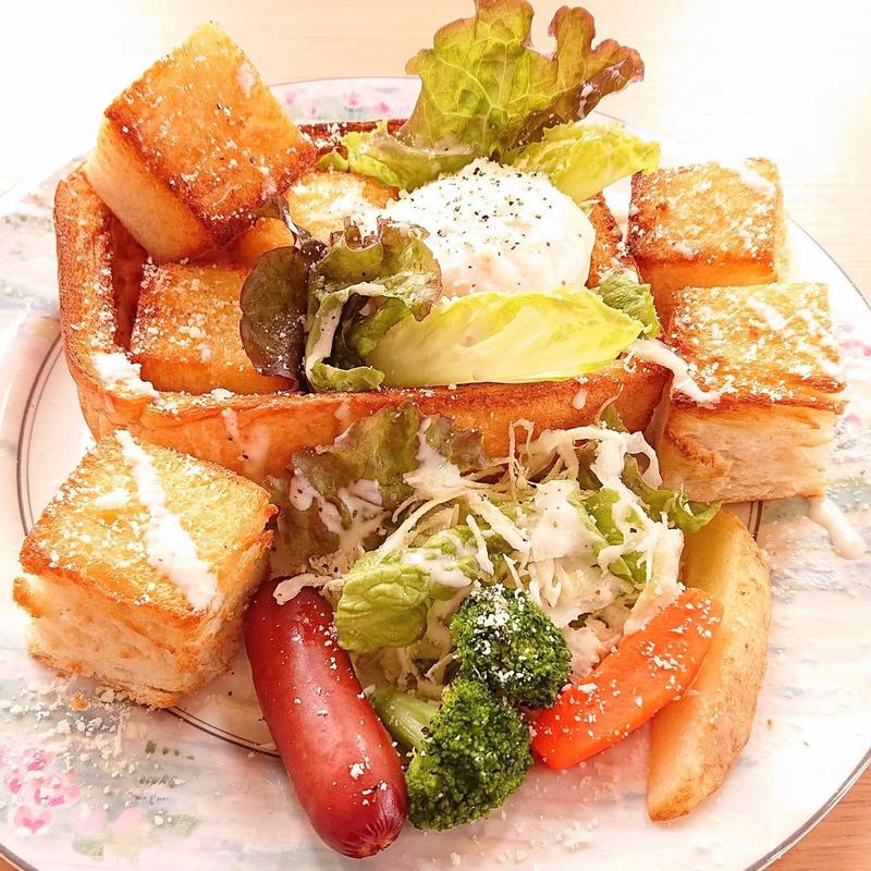 シーザーサラダ風トースト(コーヒー＆トースト)