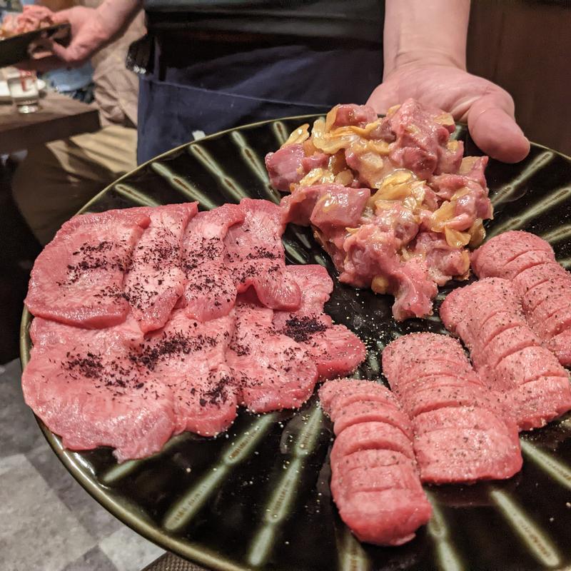 タンの盛り合わせ(神田 タンだけ)