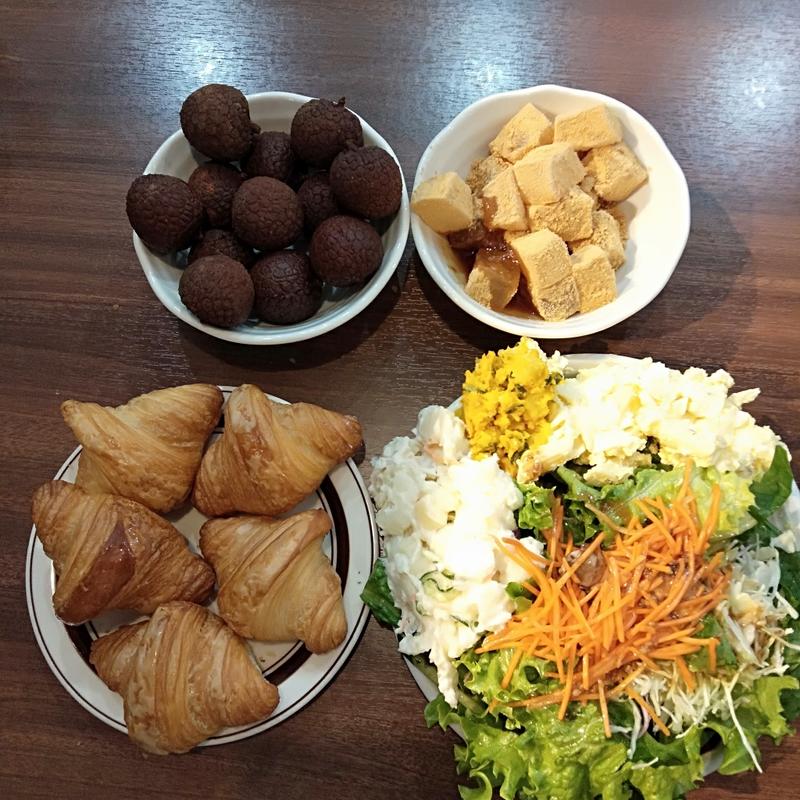 日替わりランチ＋ブレッドバー(スエヒロ館 川崎店)