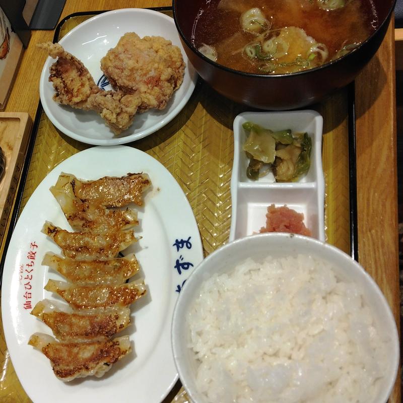餃子唐揚げ定食(元祖仙台ひとくち餃子 あずま 名掛丁店)
