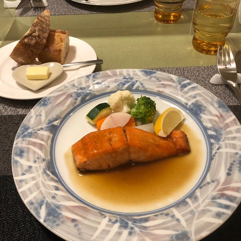 サーモンのムニエル(プチ フランセ )