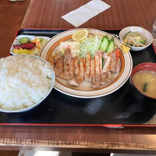 豚ロースステーキ定食(よしろく )