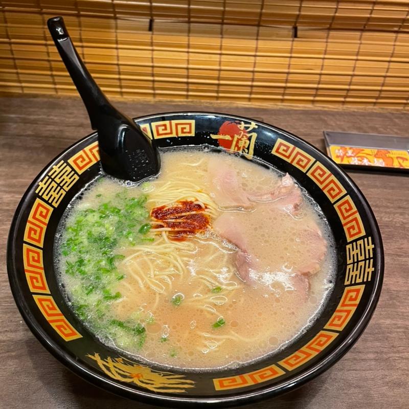 (一蘭 横浜桜木町店 （イチラン）)