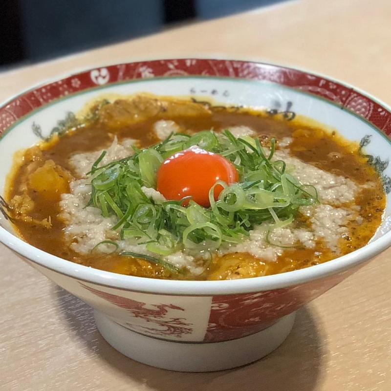 背脂カレー中華そば(セアブラノ神 壬生本店)