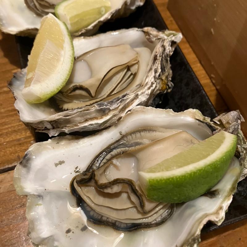蒸し牡蠣(大漁酒場 魚樽本店 （たいりょうさかば うおたるほんてん）)