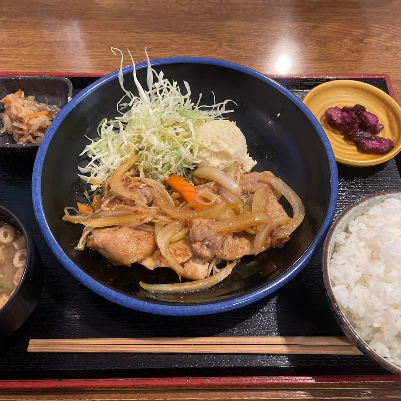 豚の生姜焼き定食(焼鳥居酒屋 開花屋 パルティー・フジ坂店)