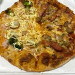 ハーフ&ハーフ　海の幸の贅沢ピザ　サルサミート