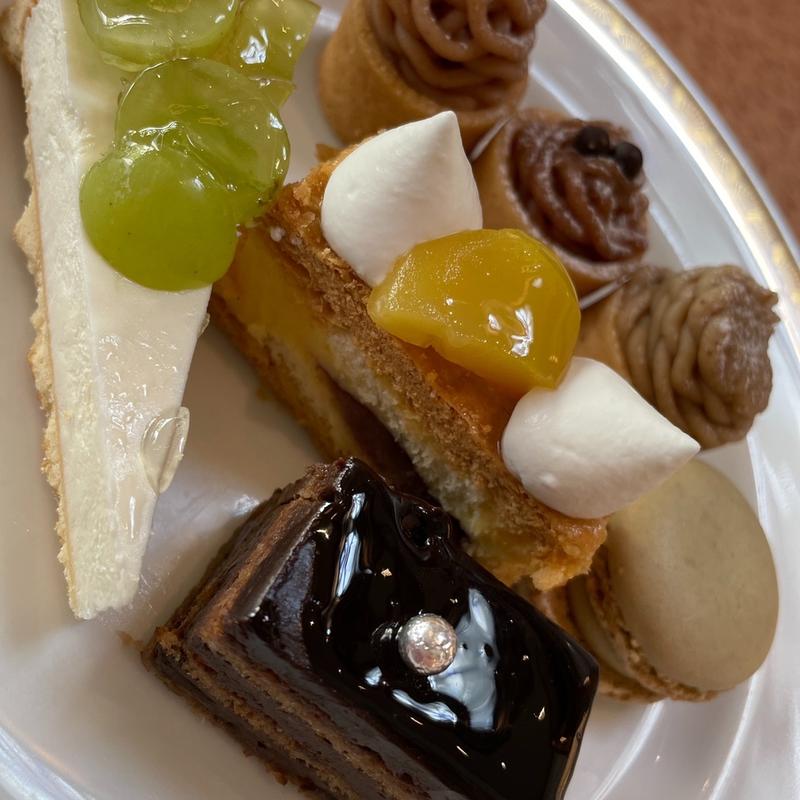 (ザ・ラウンジ)