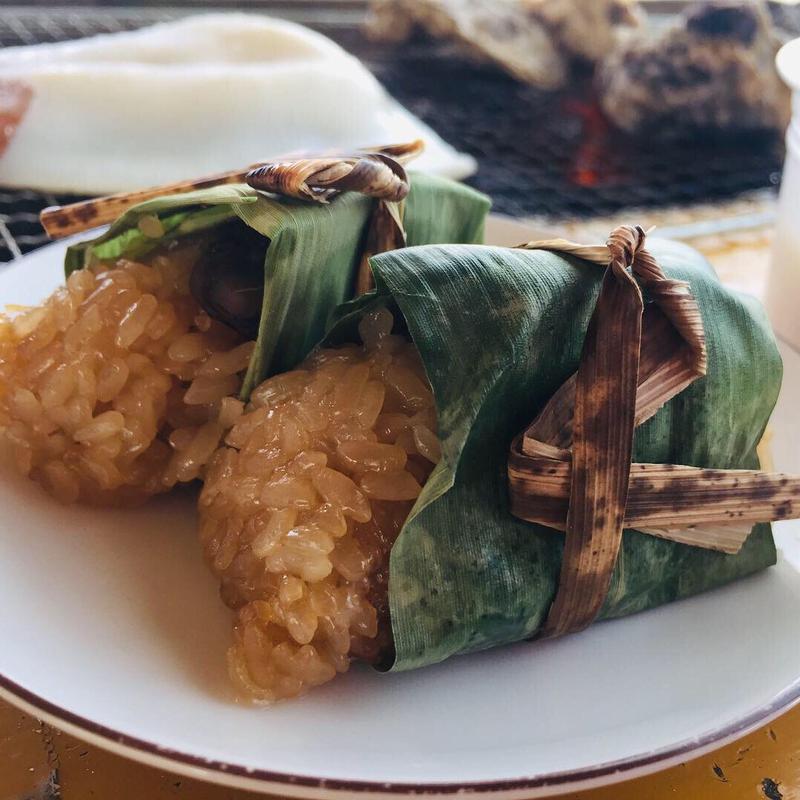 かき炙り笹めし(マルモ水産 海上かき小屋)