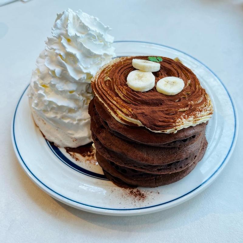 ティラミスバナナパンケーキ(Eggs ’n Things 横浜マリンタワー店)