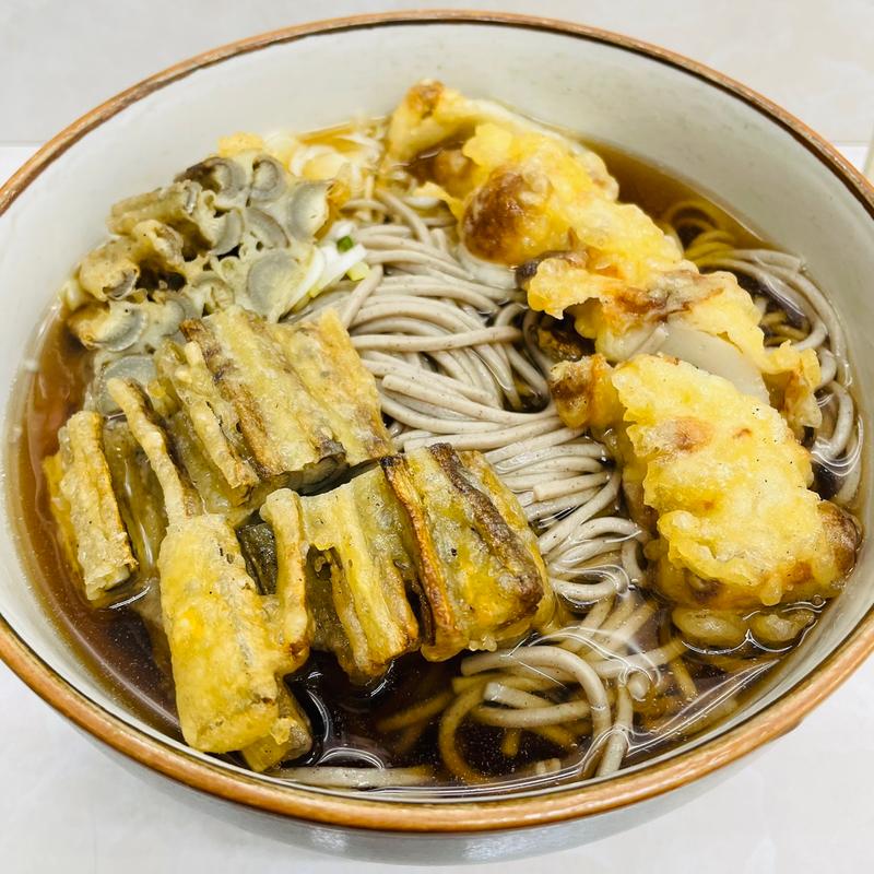 ゴボウ天、ちくわ天、大盛り(浜田屋 （はまだや）)