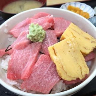 本マグロ丼(竹家食堂)