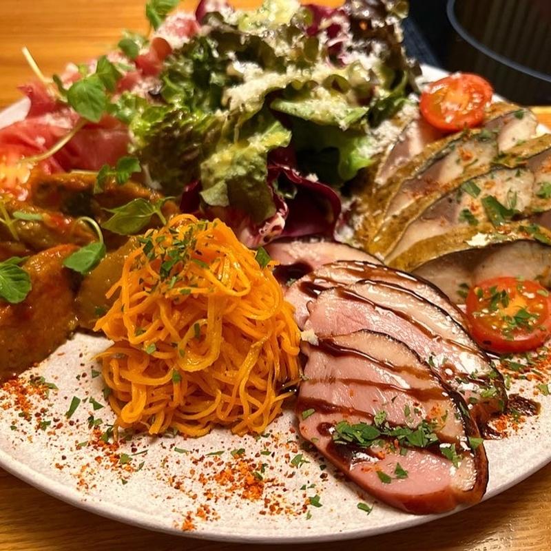 前菜盛り合わせ(ブイヤベースのお店 プチポワソン -Petit Poisson-（雑魚やグループ）)