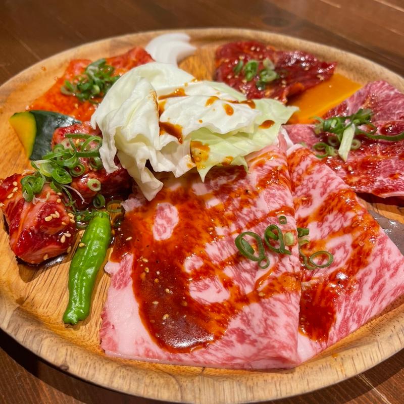 プレミア肉の3種盛り(小)(焼肉バルなんだいもん)