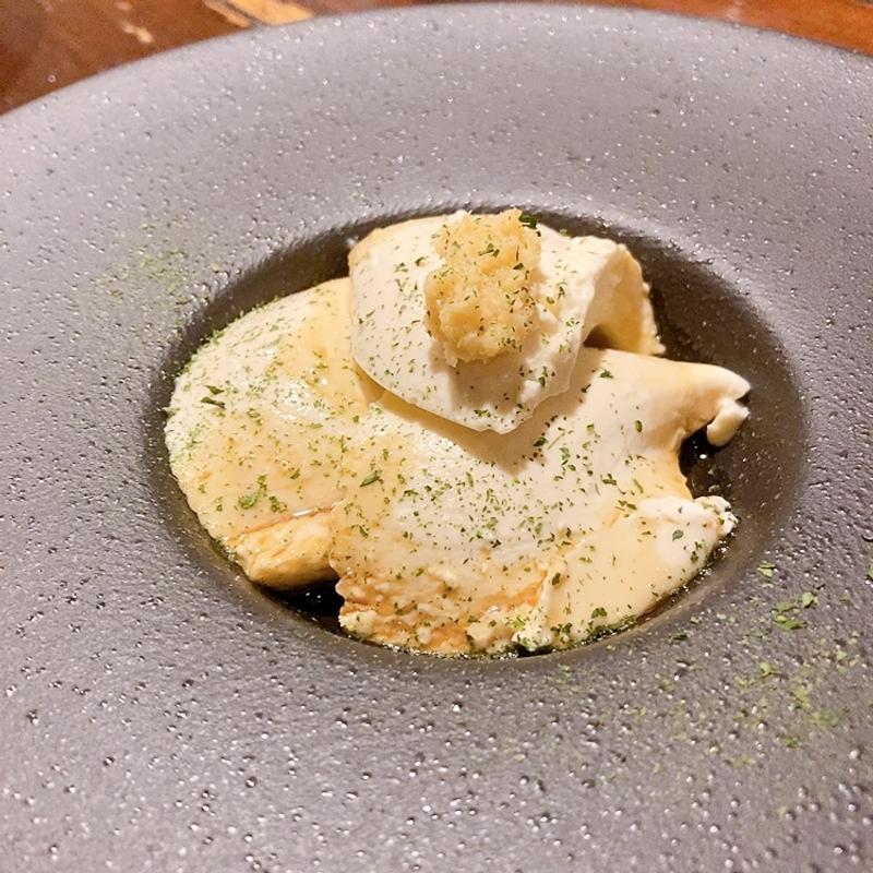 シャルボンチーズ豆腐(炭火やきとワインIZAKAYA シャルボン)