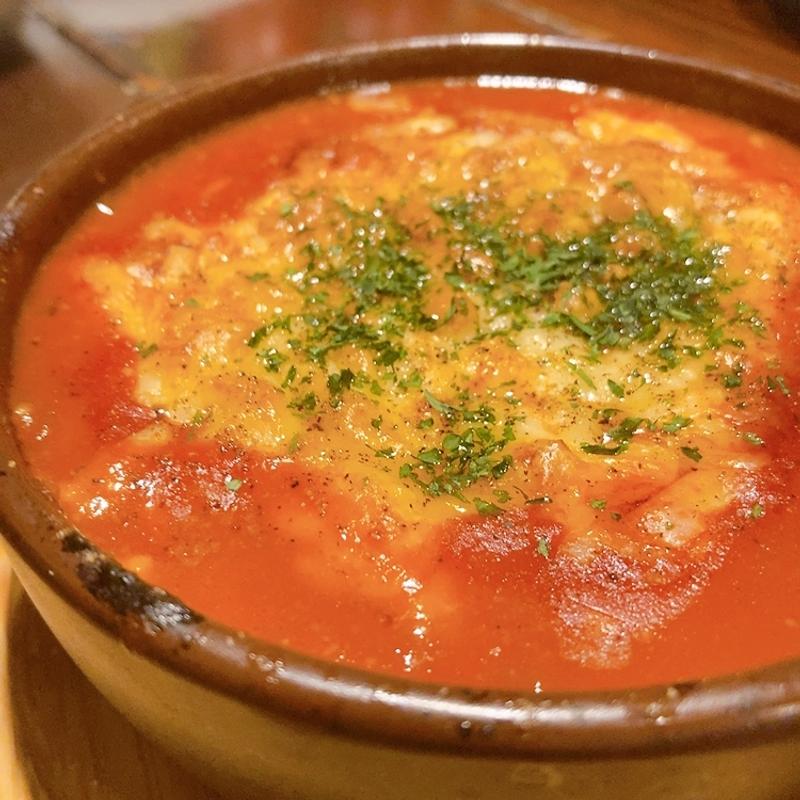 なかやま牛”自家製ミートソース”とナスのラザニア(炭火やきとワインIZAKAYA シャルボン)