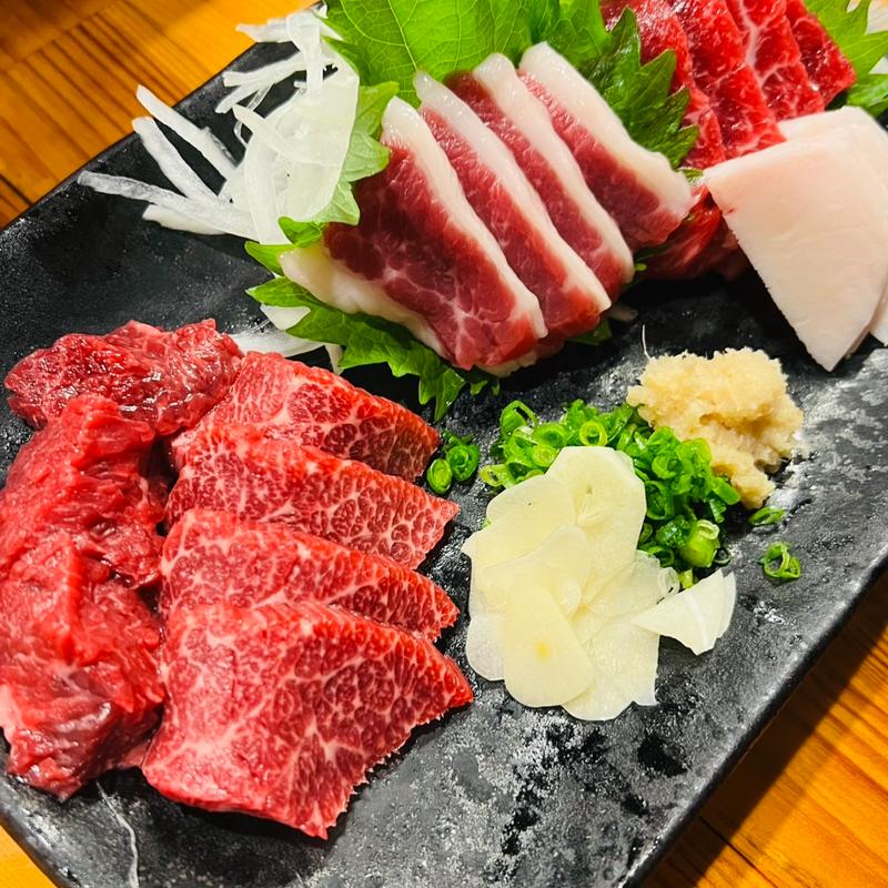 馬刺し盛り合わせ(けとばし屋チャンピオン 福島本店)