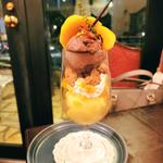 和歌山の柿と柚シャーベットのパフェ(Cafe  du  lapin )