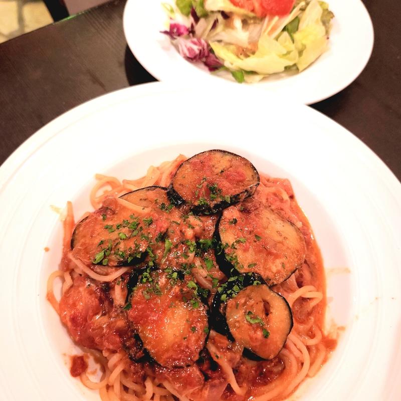 ナスとトマトのパスタ(Cafe  du  lapin )