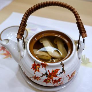 椀：鱧と松茸の土瓶蒸し、銀杏(日本料理　希粋 )