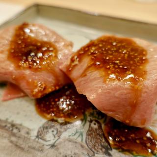 焼物肉：佐賀牛ロース肉包み、シャインマスカットのきんき包みフライ、マスタードソース(日本料理　希粋 )