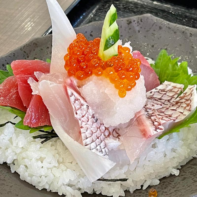 おすすめ丼(魚のレストラン 番屋亭)