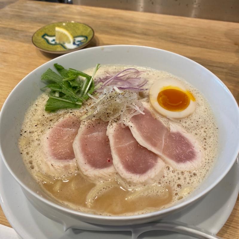 鶏白湯ラーメン(カネオカラーメン)